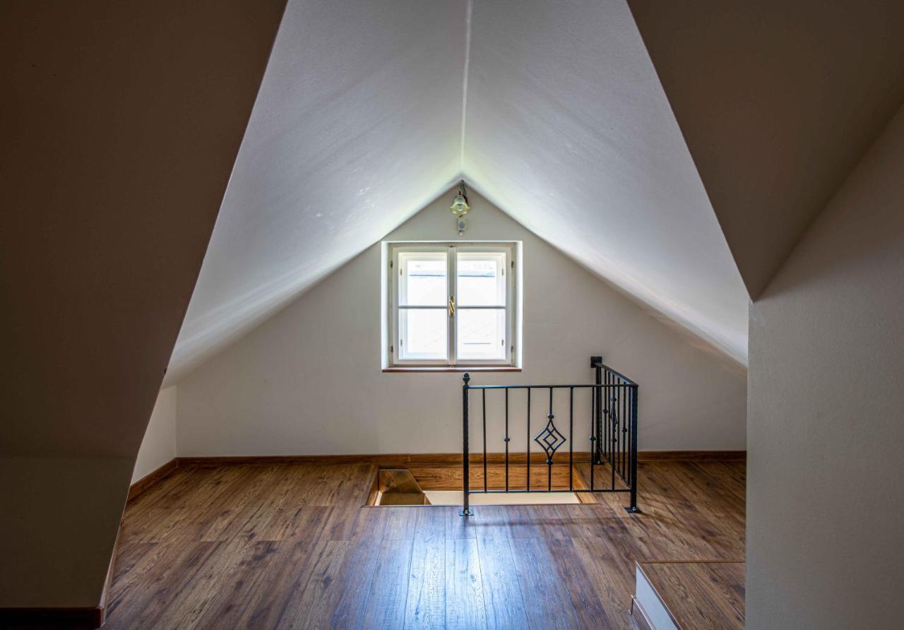 Apartment Holiday Home Banska Stiavnica *