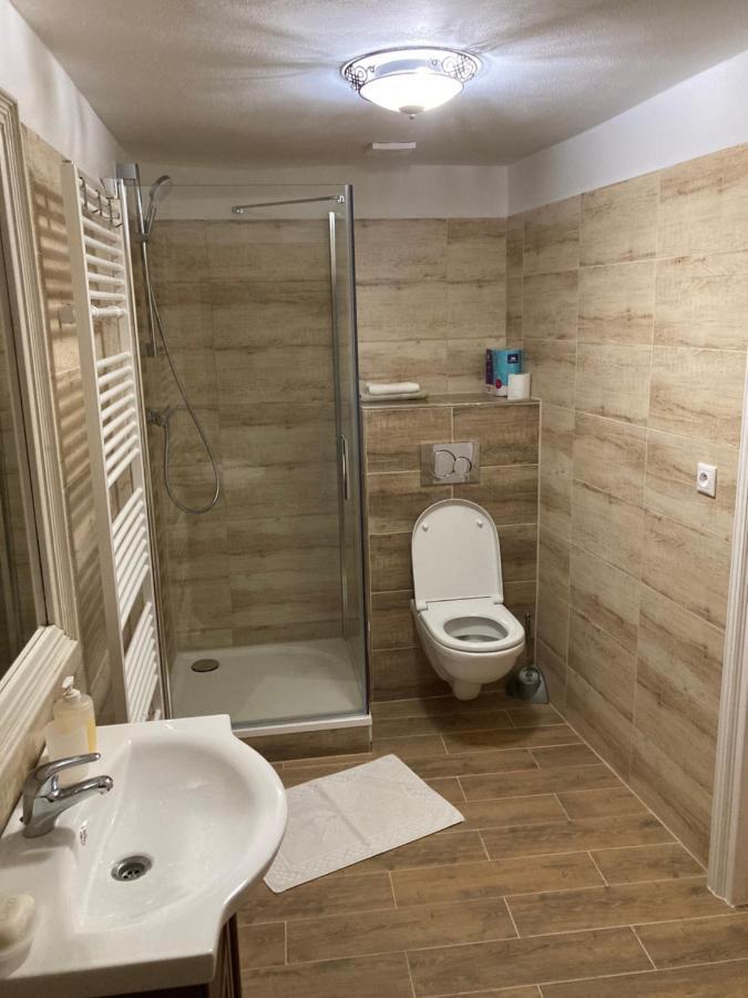 Apartment Holiday Home Banska Stiavnica *